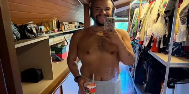 Gominho compartilha transformação física após perder 50 kg