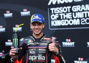MotoGP. Marco Bezzecchi vence GP da Grã-Bretanha