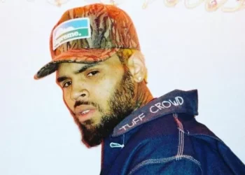 Caso contra Chris Brown por suposta agressão no Reino Unido tem segundo acusado