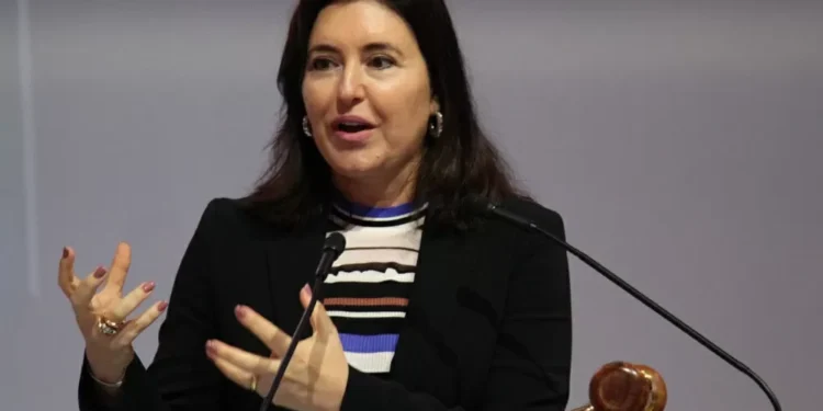 Simone Tebet diz que, se precisar, a União irá completar recursos para ressarcimento de fraude no INSS