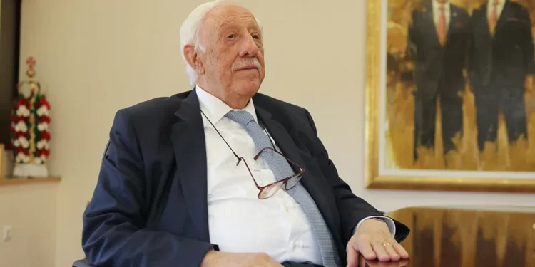 Rei dos Frangos vende ações do Benfica a um “preço mínimo de 12 euros”