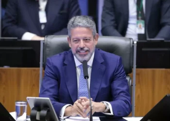 Reforma do IR deve ser votada antes do recesso parlamentar de julho, segundo Arthur Lira