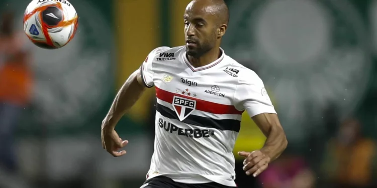 São Paulo atualiza situação médica de Lucas Moura; saiba detalhes