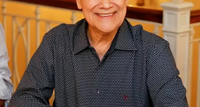 Divaldo Franco: Médium brasileiro que encantava pelas palavras e pelas ações.