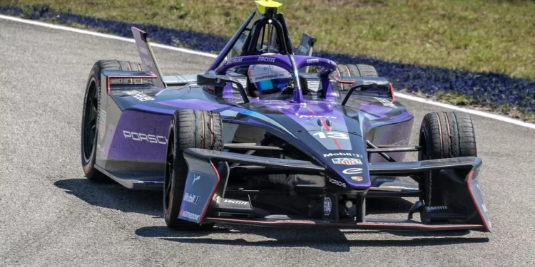 Félix da Costa quarto classificado no Mónaco