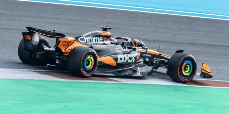 Piastri ganha em Miami e reforça liderança