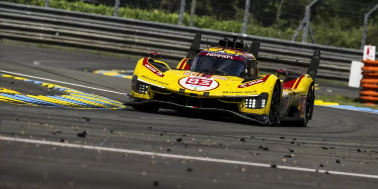 Ferrari vence 24 Horas de Le Mans pelo terceiro ano consecutivo
