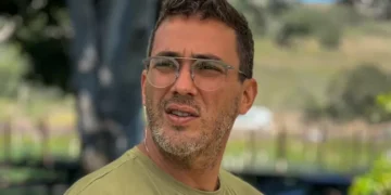 André Marques transforma cinzas de cachorrinha em diamantes personalizados