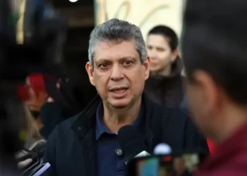 Ministro de Lula diz que derrubada do decreto do IOF derrota do país