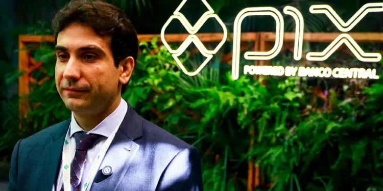 Banco Central lança o Pix Automático e Galípolo enaltece iniciativa