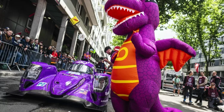 Em Le Mans, a festa das 24 Horas começa numa balança no centro da cidade