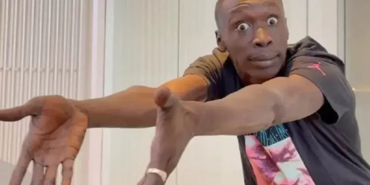 Influenciador Khaby Lame, detido por imigração nos EUA, está no interior de São Paulo