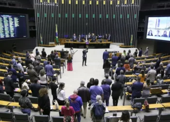 Congresso derruba vetos de Lula e conta de luz pode aumentar