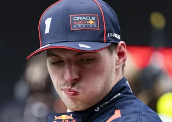 Taxistas de Roma furiosos com comparações a Verstappen: “Somos melhores que pilotos de F1”