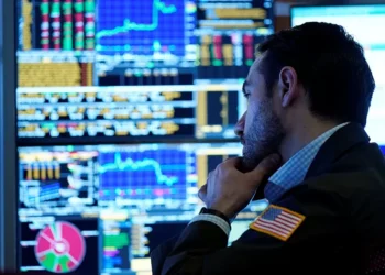 Economista chefe da Apollo alerta para “bolha de inteligência artificial maior do que a das dotcom dos anos 90”