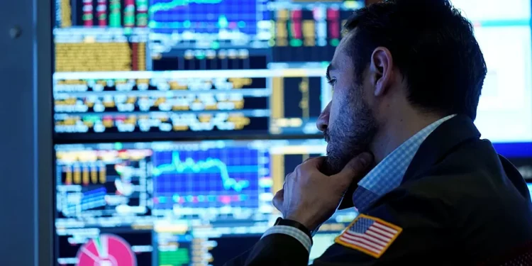 Economista chefe da Apollo alerta para “bolha de inteligência artificial maior do que a das dotcom dos anos 90”