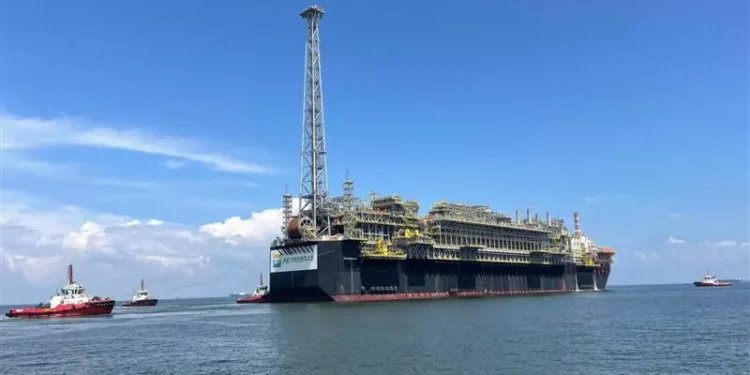 Petrobras anuncia redução de 14% no preço do gás natural para distribuidoras