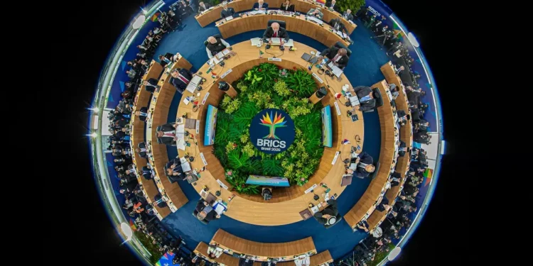 Declaração do Brics menciona expansão de financiamento do NDB em moeda local