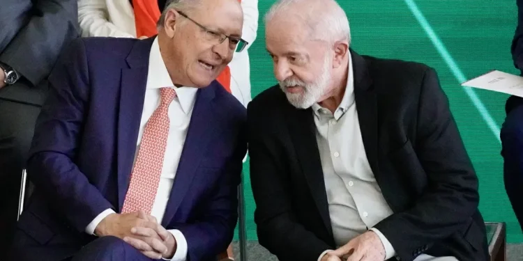 Alckmin celebra acordo com bloco europeu e diz que livre comércio vai impulsionar investimentos no Brasil