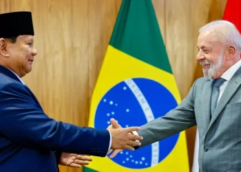 Lula recebe presidente da Indonésia no Palácio do Planalto, mas não fala sobre Juliana Marins