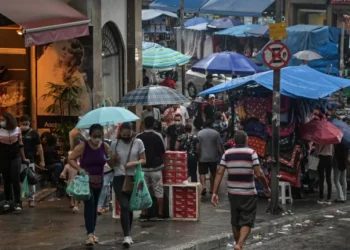 Setor de serviços no Brasil cresce e representa 57% dos empregos formais