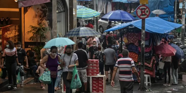 Setor de serviços no Brasil cresce e representa 57% dos empregos formais