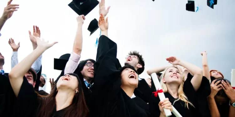 Diploma digital passa a ser obrigatório no Brasil