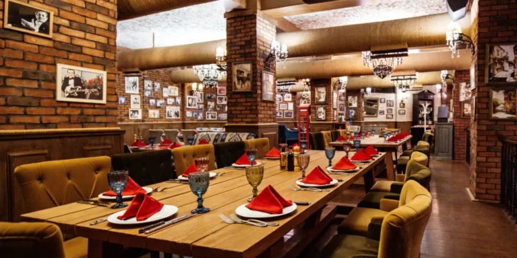 Hotéis, bares e restaurantes alertam sobre impactos do tarifaço dos EUA na inflação dos alimentos