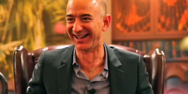 Jeff Bezos encaixa 568 milhões de euros com venda de ações da Amazon