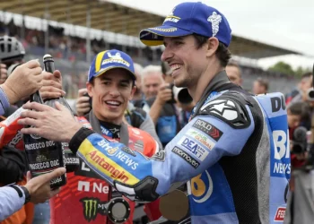 Marc Marquez ganha sprint na Áustria