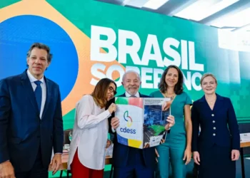 Haddad comenta pressão de multinacionais e diz que país não pode ‘nem sonhar em privatizar o Pix’