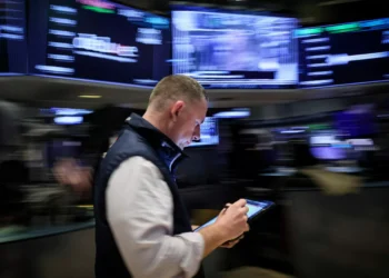 Mota-Engil sobe 2% e bolsa acompanha leves ganhos europeus