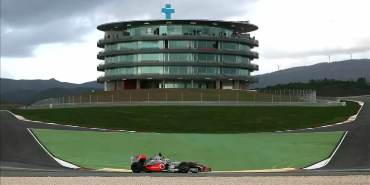 Montenegro anuncia regresso da Fórmula 1 ao Algarve em 2027