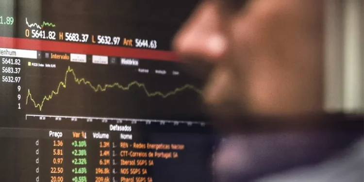 Valor sob gestão dos fundos de investimento cresce 2,8% em julho