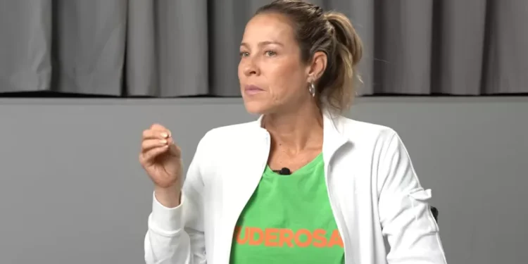 ‘Sou obcecada por homem, mas não fico com feio’, diz Luana Piovani ao falar sobre amor, libido e padrões