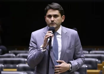 Cortes de gastos entram no projeto do REARP, que deve ser votado ainda esta semana