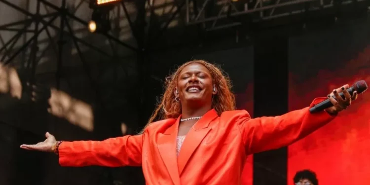 Liniker se apresentará na cerimônia do Grammy Latino 2025