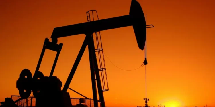 Cotação do Brent para entrega em dezembro sobe 0,66% para 64,53 dólares