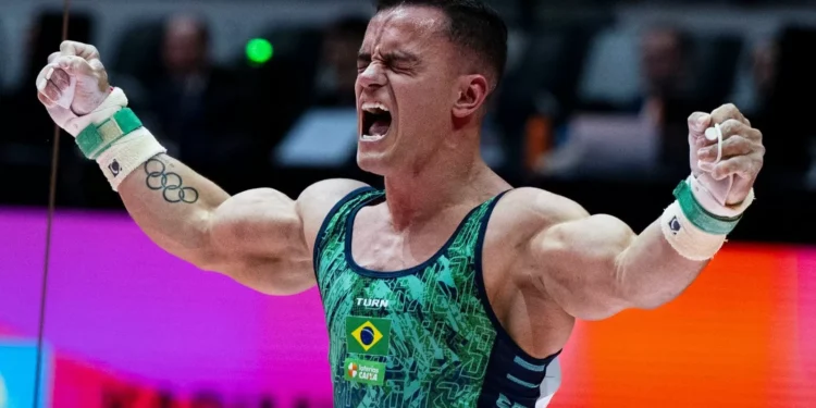 Ginástica Artística: Brasil avança a duas finais masculinas no Mundial