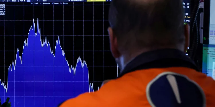 S&P 500 em máximos em dólares, mas cai mais de 20% em ouro em 2025