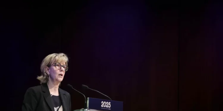 UE projeta 1,2 biliões de investimento com contas a partir de 10 euros