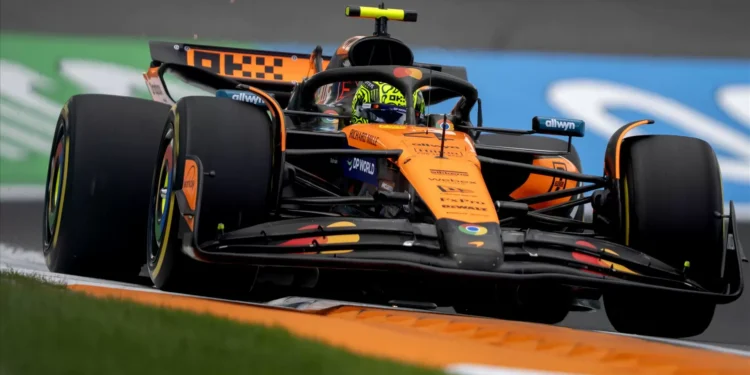Lando Norris parte na frente no México