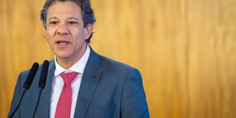 Governo Lula estuda tarifa zero no transporte público; Haddad diz que há estudos para melhor serviço