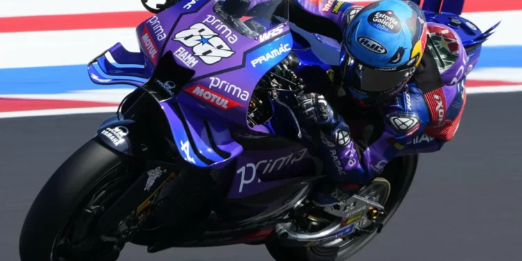 Miguel Oliveira fecha MotoGP com 11.º lugar em Valência