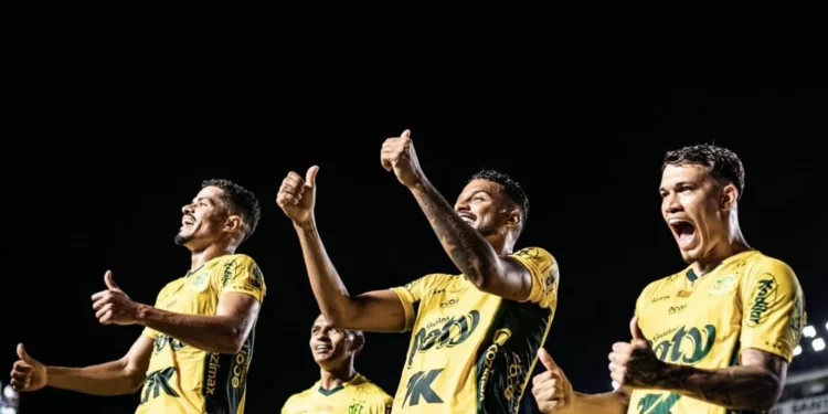 Mirassol derrota Ceará e fica perto de vaga direta para Libertadores