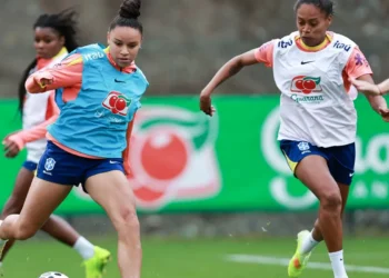 Seleção feminina inicia preparação para amistosos na Europa