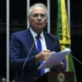 Renan Calheiros deve apresentar parecer sobre isenção do IR nesta terça-feira