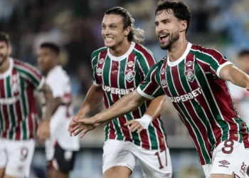 Fluminense goleia São Paulo e confirma presença na Copa Libertadores