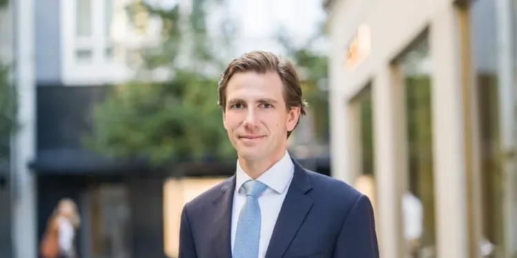 UBS antevê mais de 4 triliões de dólares de investimentos adicionais em IA até 2030