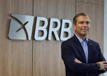 Presidente do BRB é afastado após operação da PF contra fraudes no Banco Master